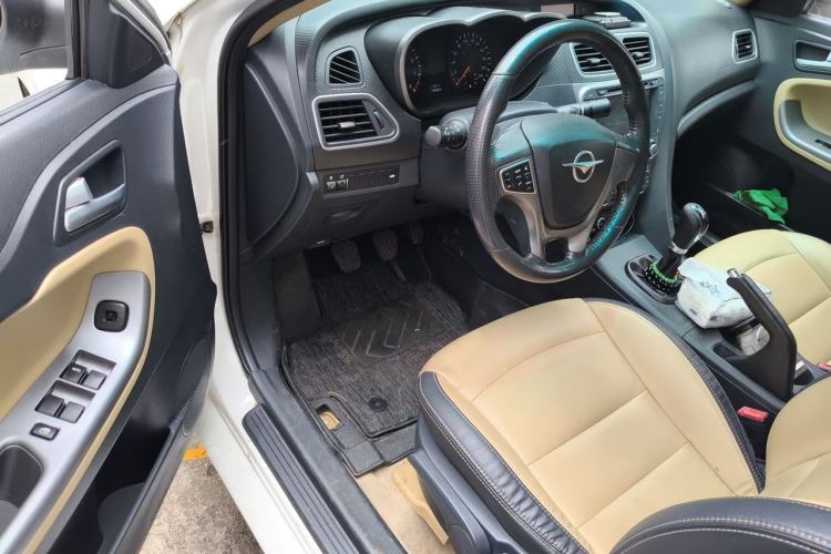 Used Haima Fumei 2016 1.6L Manual Prestige Model Upgrade Driver Seat
