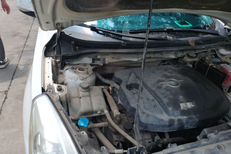 Used Haima Fumei 2016 1.6L Manual Prestige Model Upgrade Engine Bay Right