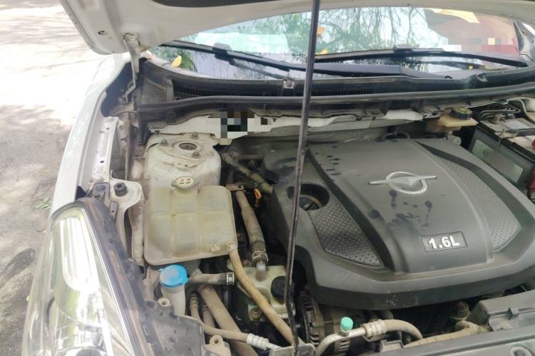 Used Haima Fumei 2016 1.6L Manual Prestige Model Upgrade Engine Bay Right
