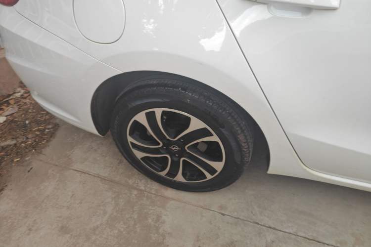 Used Haima Fumei 2016 1.6L Manual YueShang Model Upgrade Edition Exterior 2