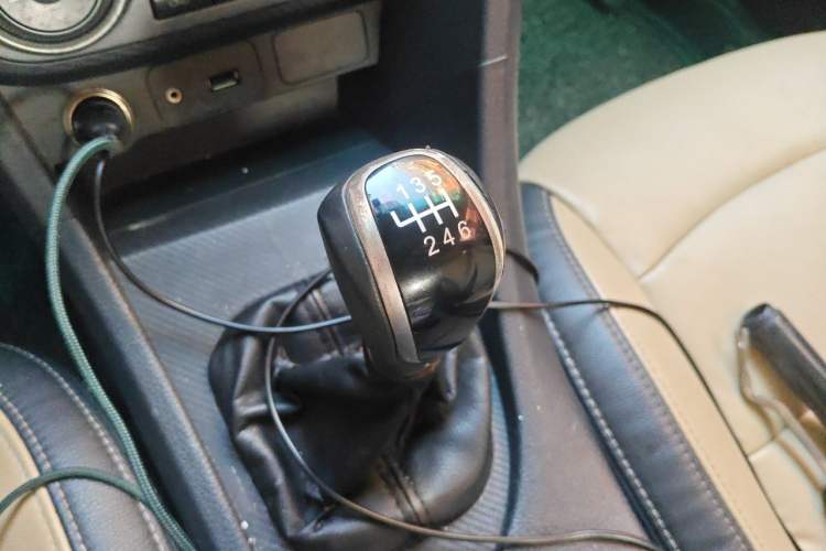 Used Haima Fumei 2016 1.6L Manual Prestige Model Upgrade Gear Lever