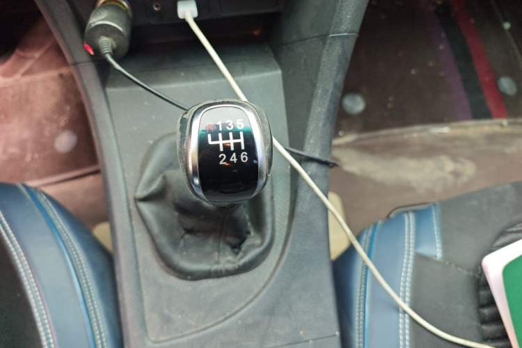 Used Haima Fumei 2016 1.6L Manual Prestige Model Upgrade Gear Lever