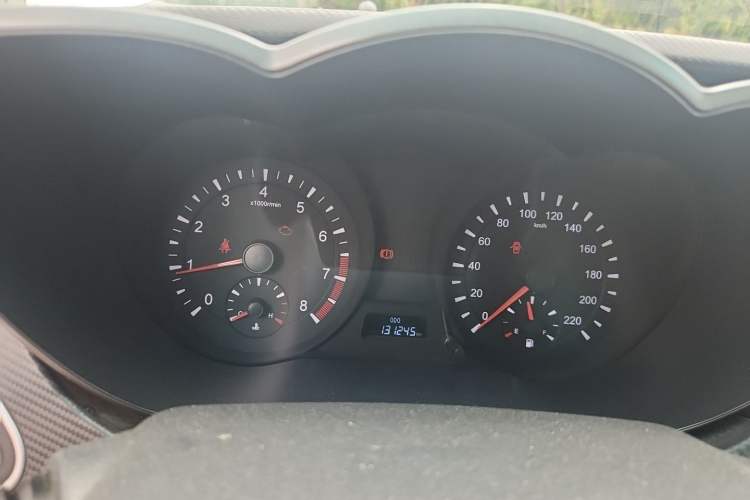Used Haima Fumei 2016 1.6L Manual Prestige Model Upgrade Instrument Cluster