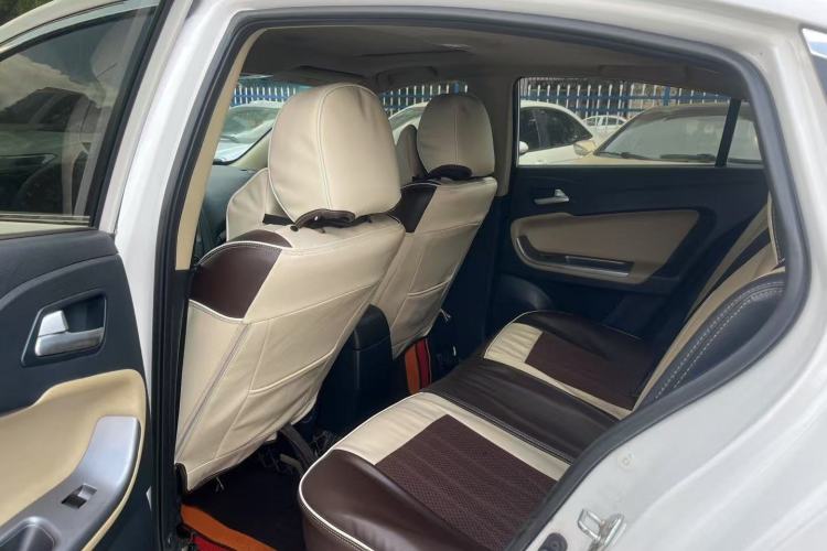 Used Haima Fumei 2016 1.6L Manual YueShang Model Upgrade Edition Interior 3