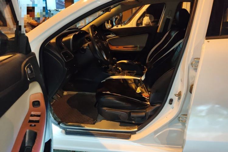 Used Haima Fumei 2016 1.6L Manual YueShang Model Upgrade Edition Left Front Seat