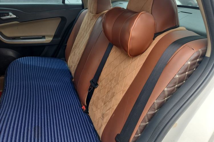 Used Haima Fumei 2016 1.6L Manual Prestige Model Upgrade Left Rear Seat