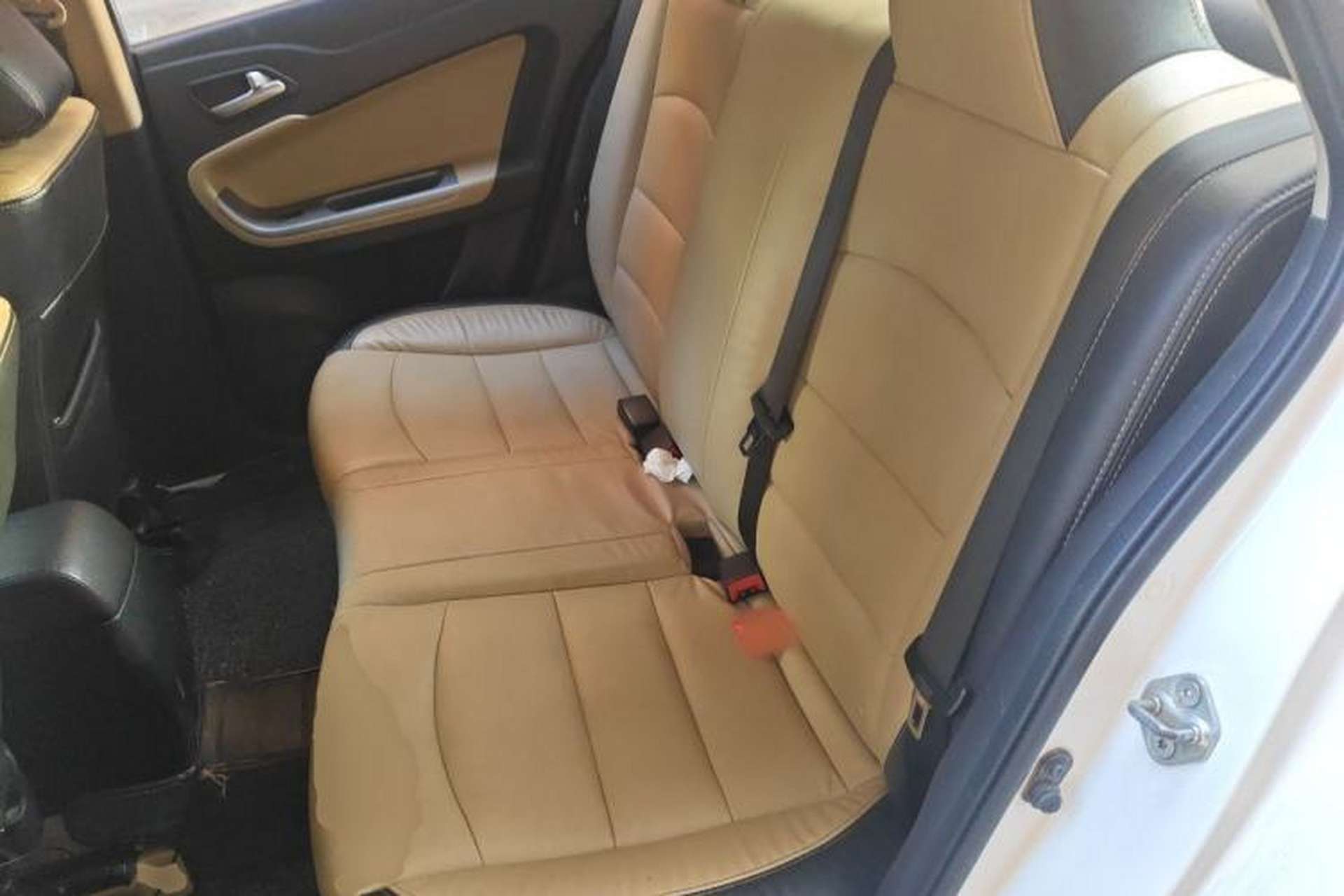 Used Haima Fumei 2016 1.6L Manual Prestige Model Upgrade Left Rear Seat