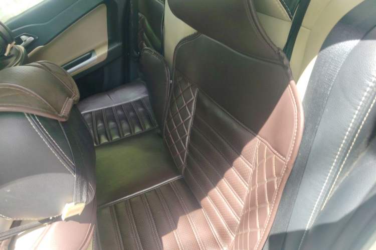 Used Haima Fumei 2016 1.6L Manual Prestige Model Upgrade Left Rear Seat