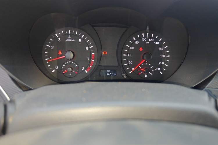 Used Haima Fumei 2016 1.6L Manual Prestige Model Upgrade Odometer Close Up
