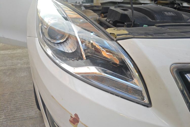 Used Haima Fumei 2016 1.6L Manual Prestige Model Upgrade Right Front Headlight