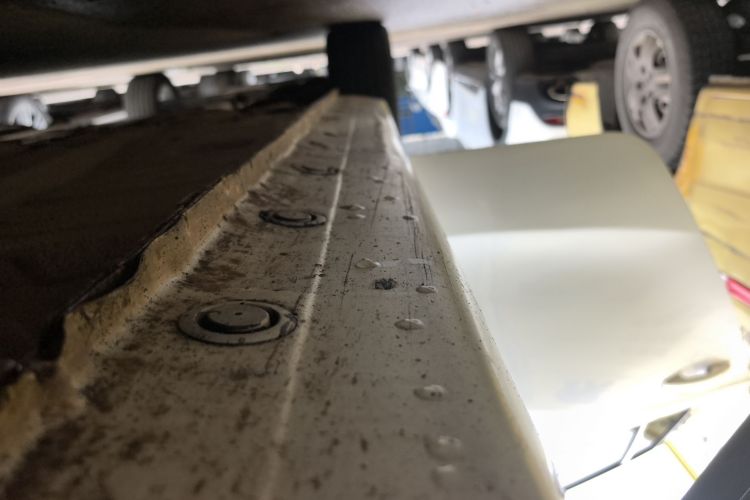 Used Haima Fumei 2016 1.6L Manual Prestige Model Upgrade Right Side Sill