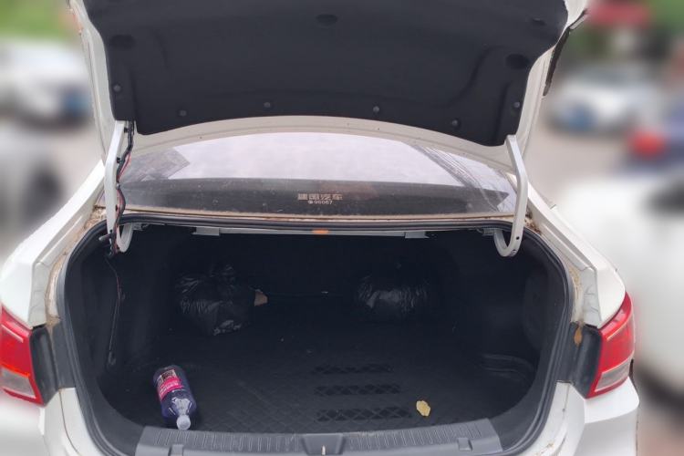 Used Haima Fumei 2016 1.6L Manual Prestige Model Upgrade Trunk