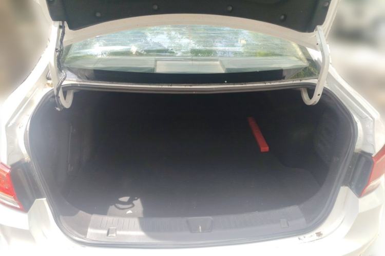 Used Haima Fumei 2016 1.6L Manual Prestige Model Upgrade Trunk