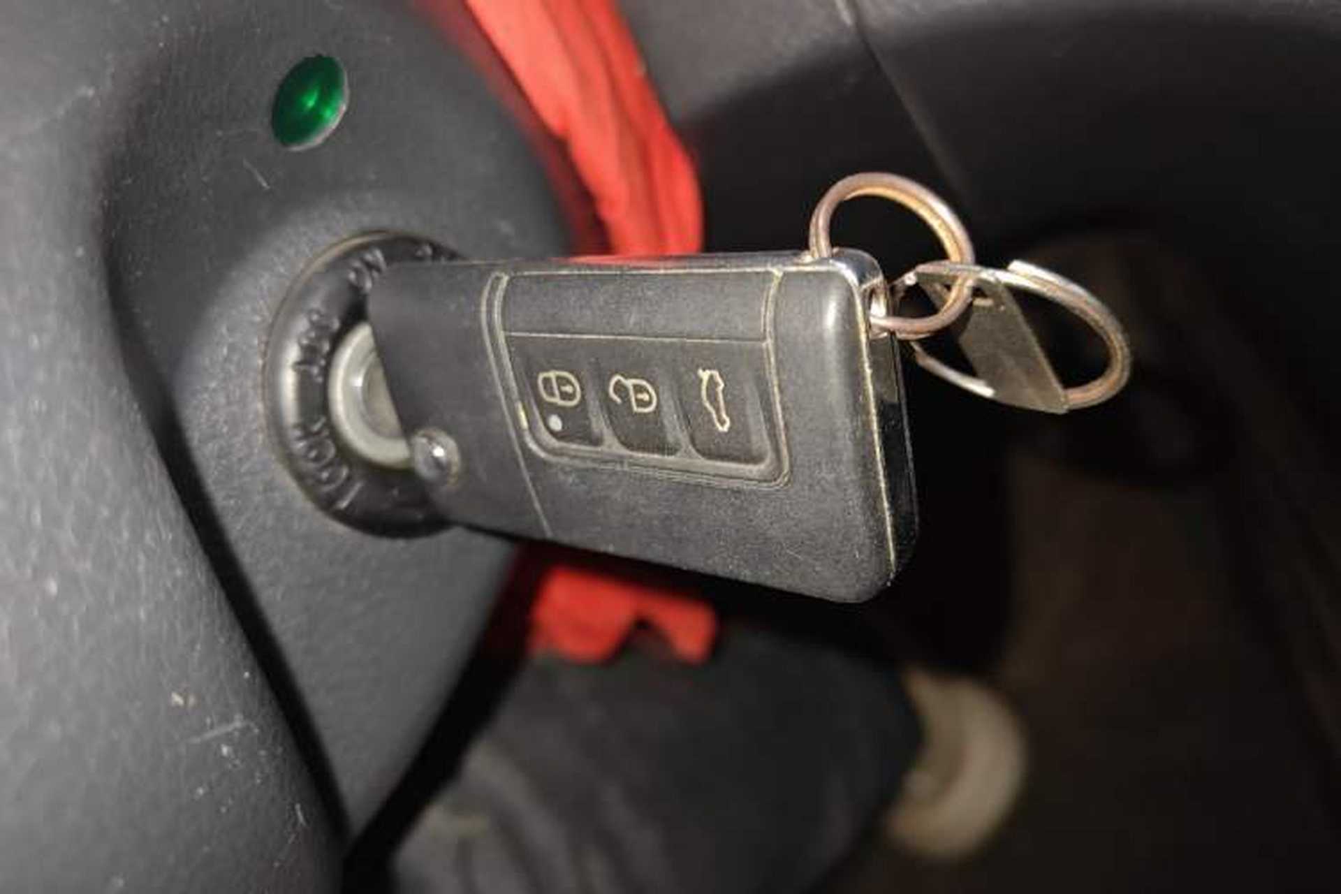 Used Haima Fumei 2016 1.6L Manual Prestige Model Upgrade Vehicle Key