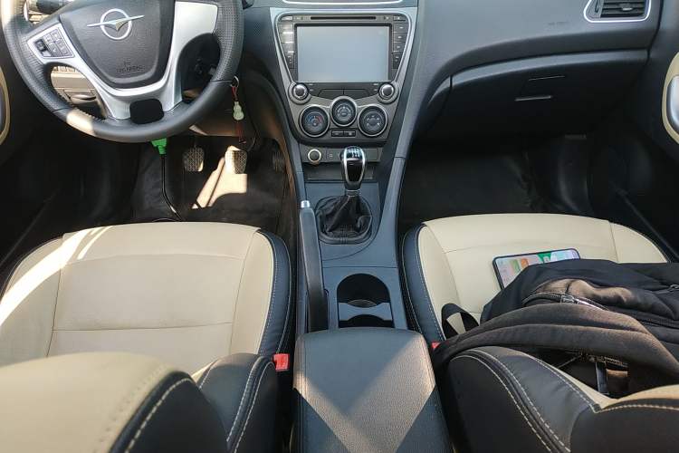 Used Haima Fumei 2016 1.6L Manual Prestige Model Upgrade Gear Lever