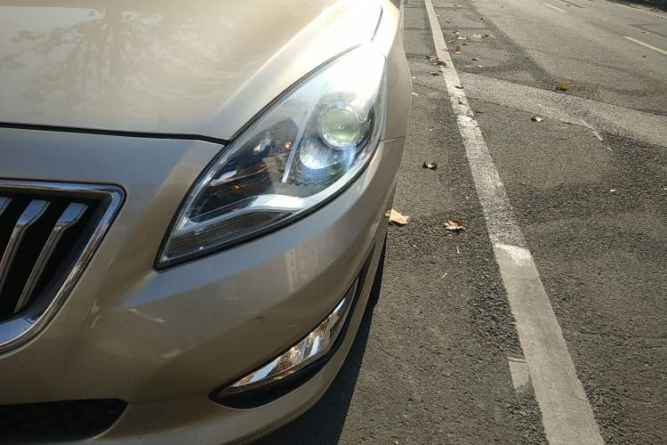 Used Haima Fumei 2016 1.6L Manual Prestige Model Upgrade Left Front Headlight