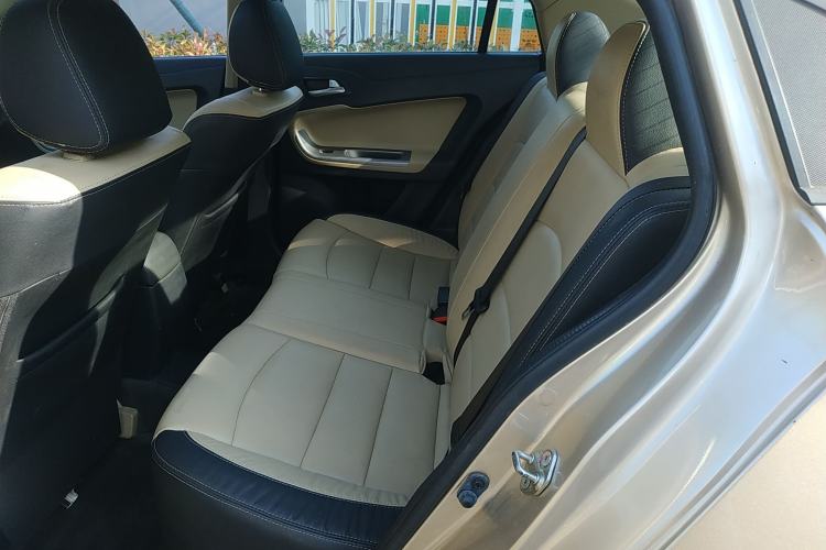 Used Haima Fumei 2016 1.6L Manual Prestige Model Upgrade Left Rear Seat
