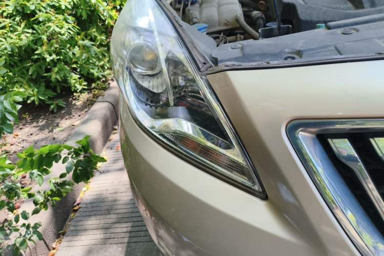 Used Haima Fumei 2016 1.6L Manual Prestige Model Upgrade Right Front Headlight