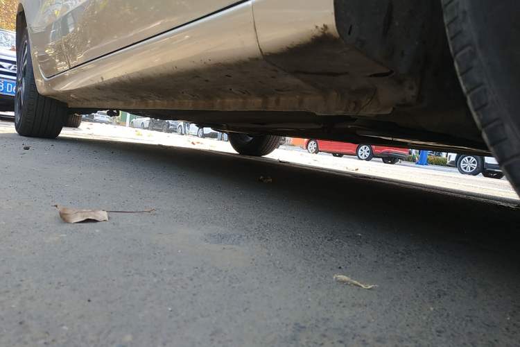 Used Haima Fumei 2016 1.6L Manual Prestige Model Upgrade Right Side Sill