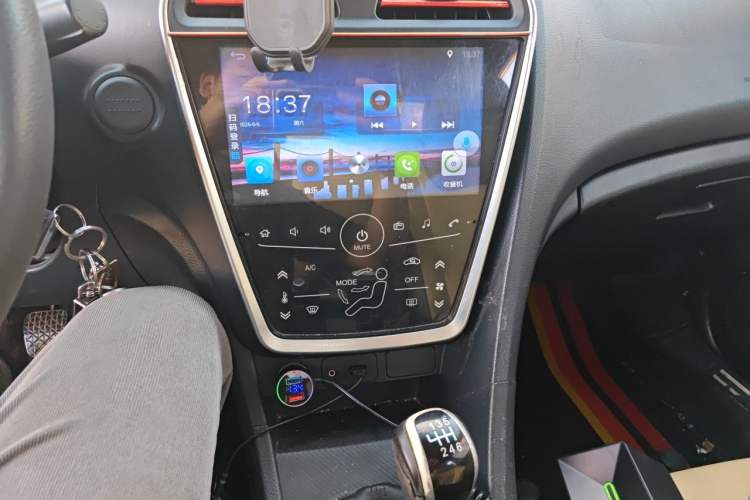 Used Haima Fumei 2017 1.6L Manual Comfort Model Audio And AC Panel