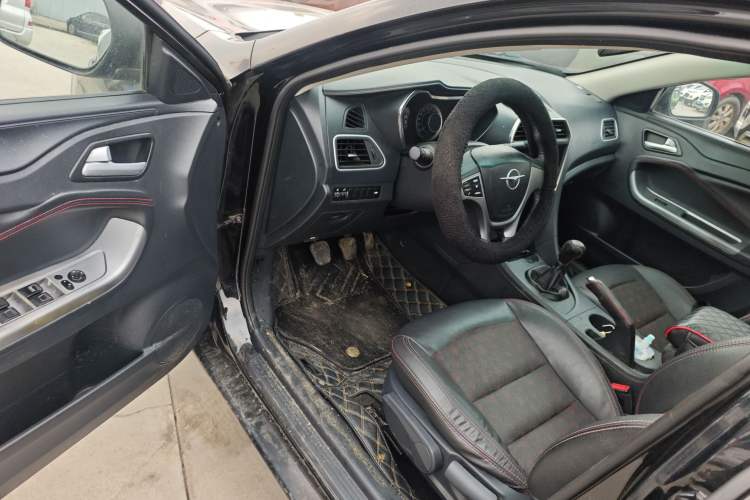 Used Haima Fumei 2017 1.6L Manual Luxury Model Driver Seat