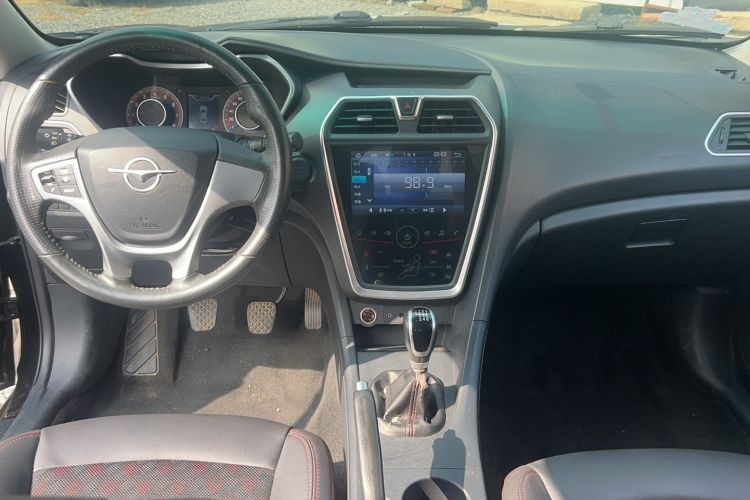 Used Haima Fumei 2017 1.6L Manual Luxury Model Interior 3
