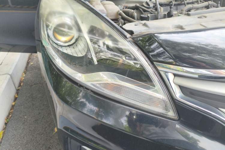 Used Haima Fumei 2017 1.6L Manual Luxury Model Right Front Headlight