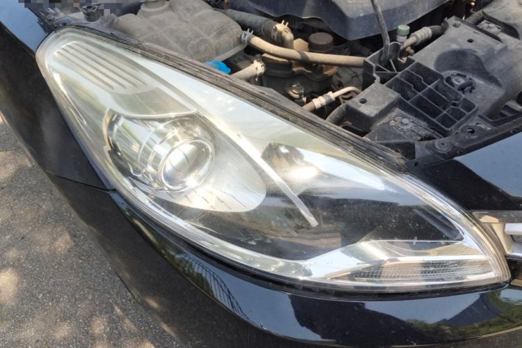 Used Haima Fumei 2017 1.6L Manual Luxury Model Right Front Headlight