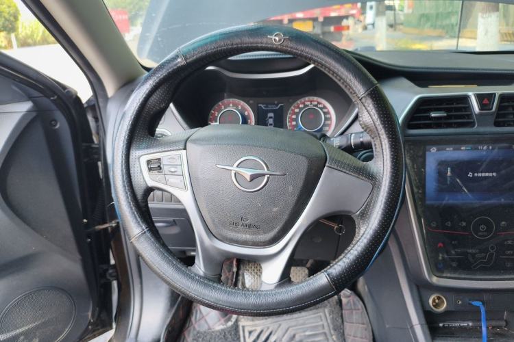 Used Haima Fumei 2017 1.6L Manual Luxury Model Steering Wheel