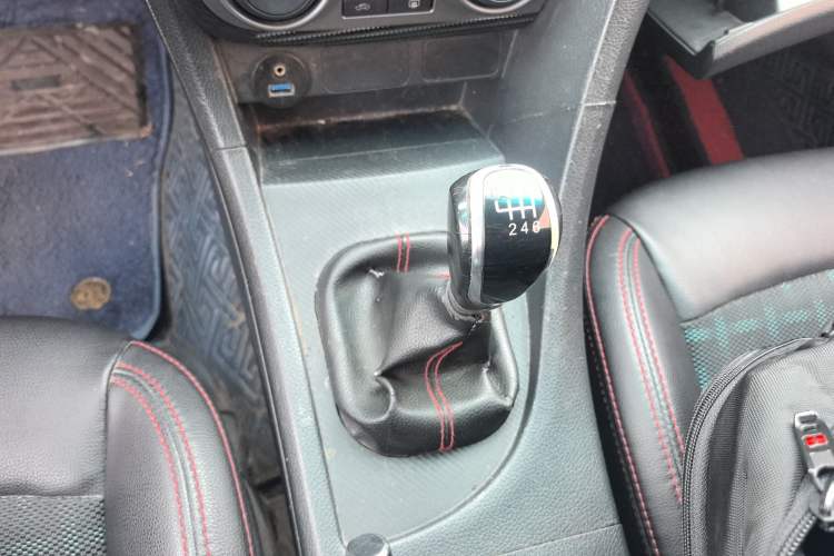 Used Haima Fumei 2017 1.6L Manual Comfort Model Gear Lever