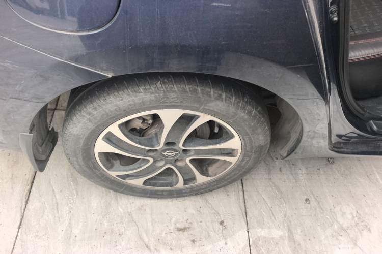 Used Haima Fumei 2017 1.6L Manual Comfort Model Right Rear Wheel Hub