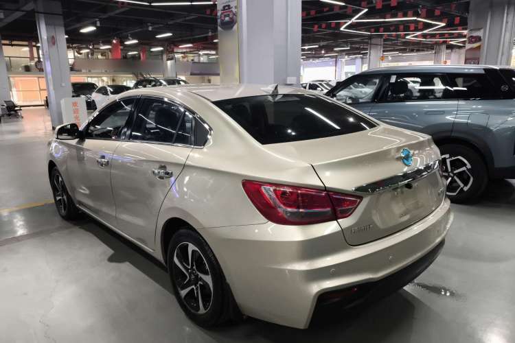 Used Haima Fumei 2017 1.6L Manual Luxury Model Exterior 3