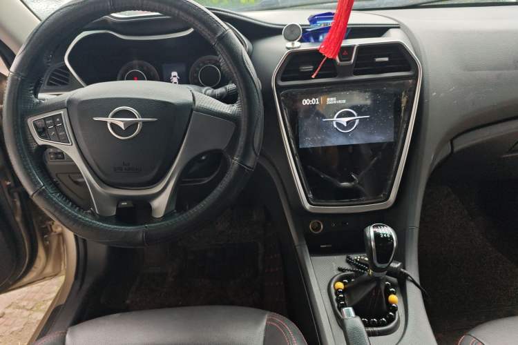 Used Haima Fumei 2017 1.6L Manual Luxury Model Interior 2