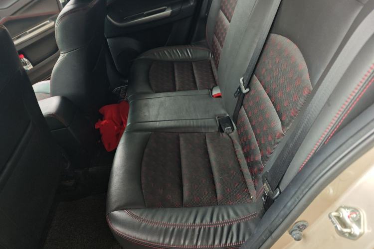 Used Haima Fumei 2017 1.6L Manual Luxury Model Interior 4
