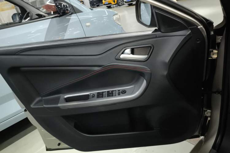 Used Haima Fumei 2017 1.6L Manual Luxury Model Interior 7