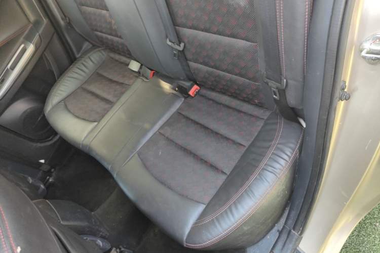 Used Haima Fumei 2017 1.6L Automatic Luxury Model Left Rear Seat
