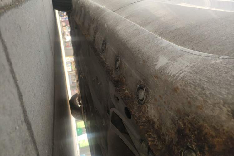 Used Haima Fumei 2017 1.6L Manual Comfort Model Chassis Rear Left