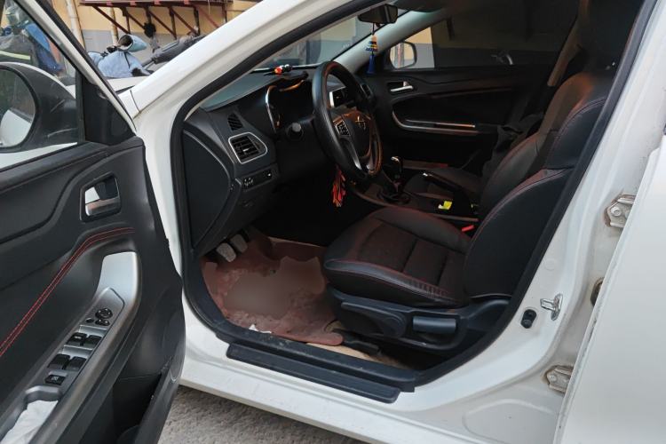 Used Haima Fumei 2017 1.6L Manual Luxury Model Driver Seat