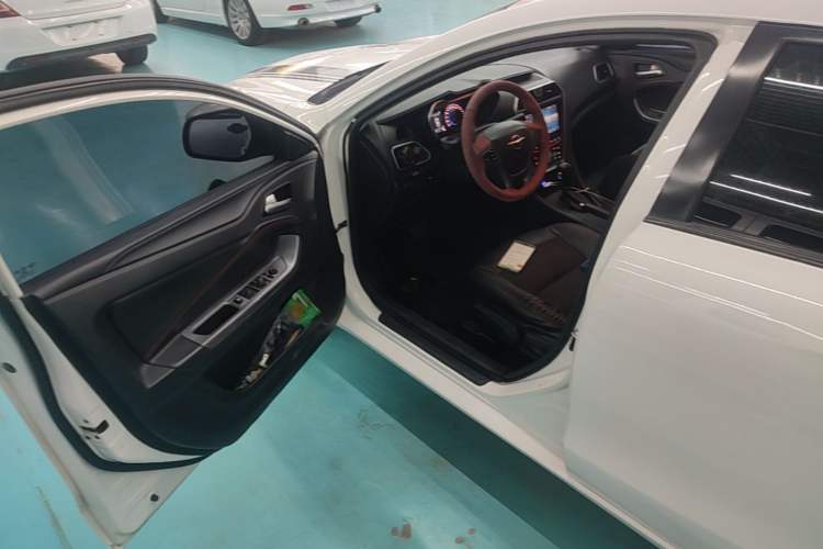 Used Haima Fumei 2017 1.6L Automatic Luxury Model Driver Seat