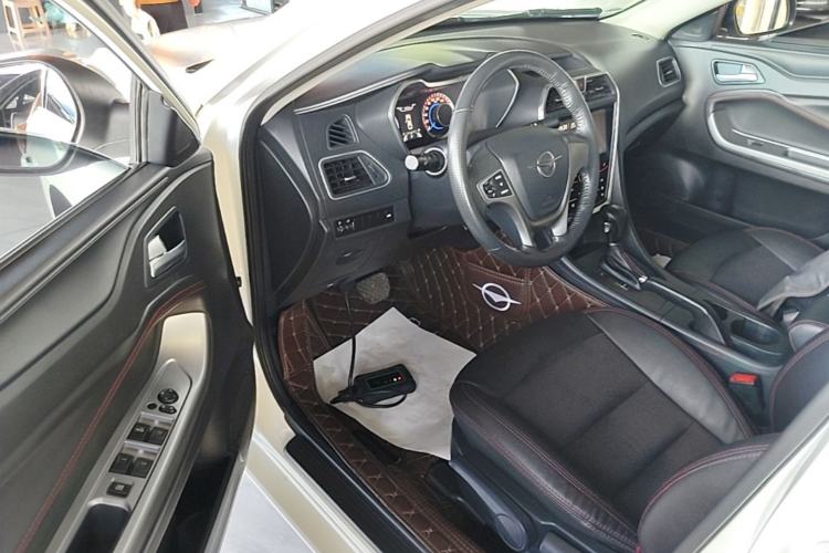 Used Haima Fumei 2017 1.6L Automatic Luxury Model Driver Seat