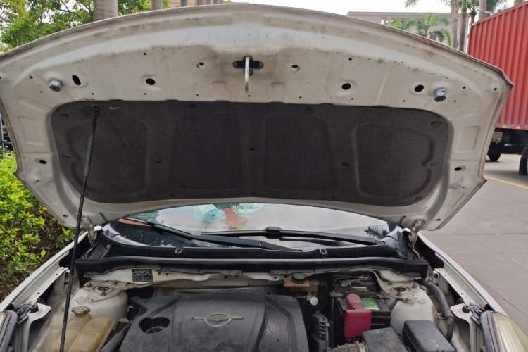 Used Haima Fumei 2017 1.6L Automatic Luxury Model Engine Bay