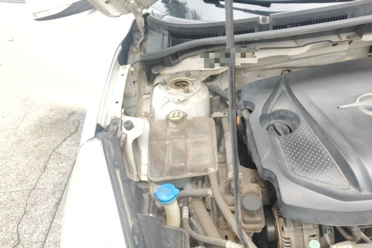 Used Haima Fumei 2017 1.6L Manual Luxury Model Engine Bay Right