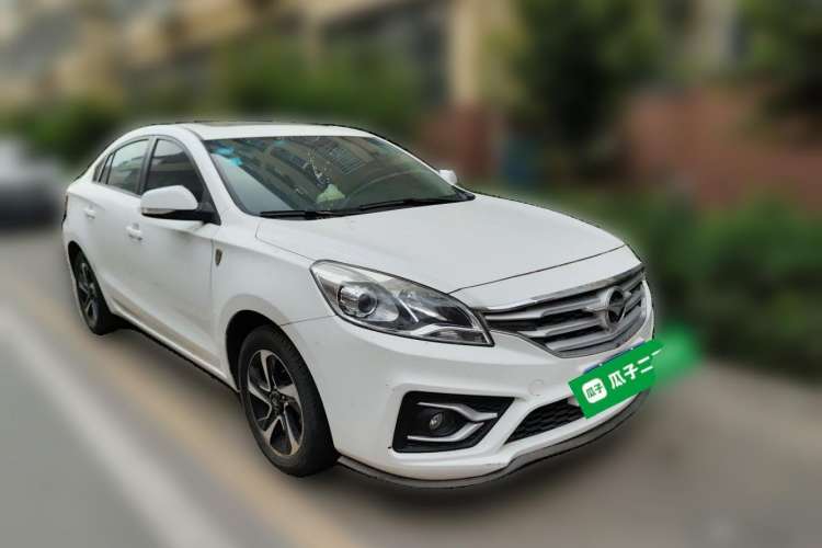 Used Haima Fumei 2017 1.6L Manual Luxury Model Exterior 2