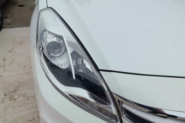 Used Haima Fumei 2017 1.6L Automatic Luxury Model Exterior 6