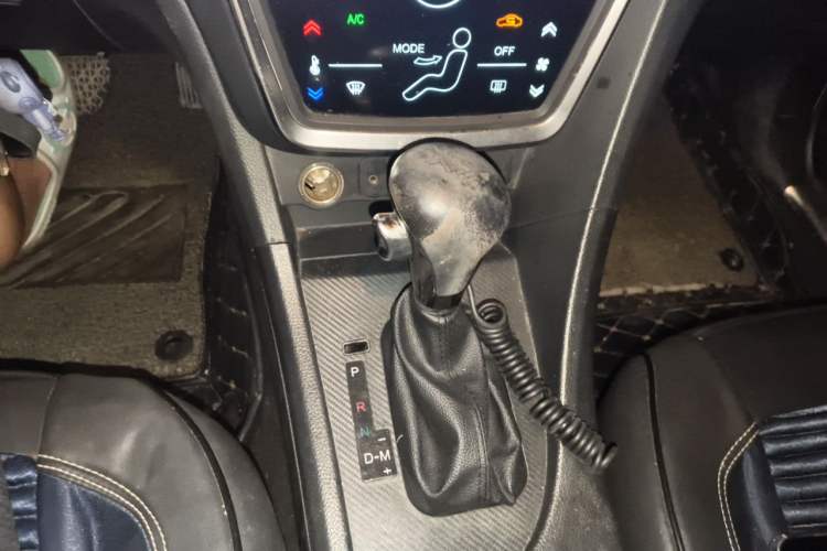 Used Haima Fumei 2017 1.6L Automatic Luxury Model Gear Lever