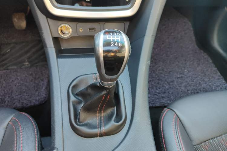Used Haima Fumei 2017 1.6L Manual Luxury Model Gear Lever