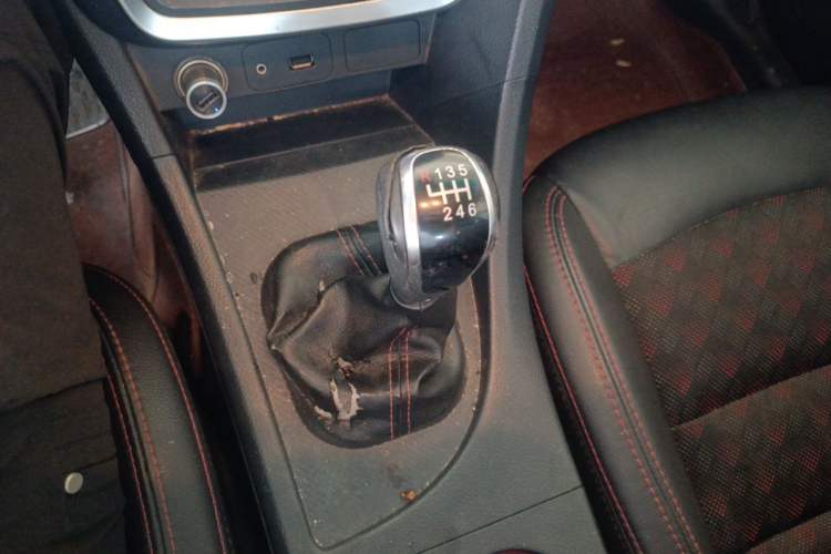 Used Haima Fumei 2017 1.6L Manual Luxury Model Gear Lever