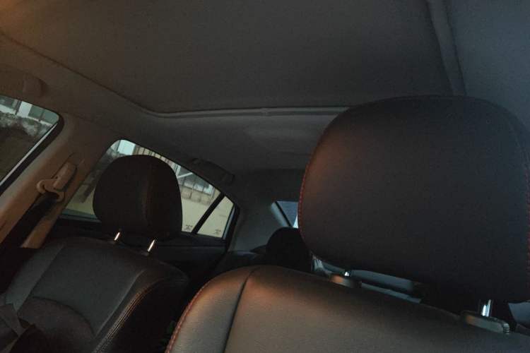 Used Haima Fumei 2017 1.6L Manual Luxury Model Headliner