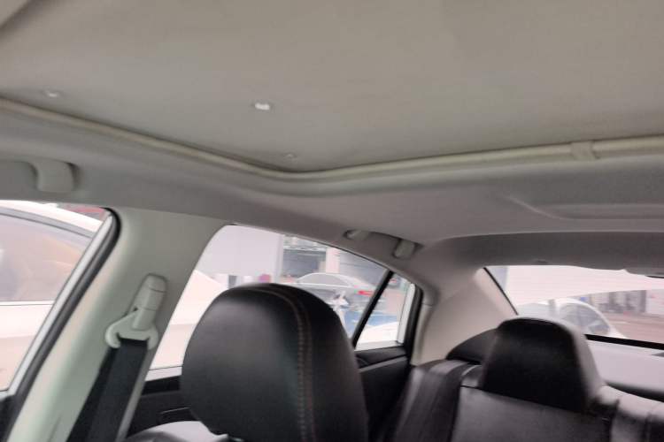 Used Haima Fumei 2017 1.6L Manual Luxury Model Headliner