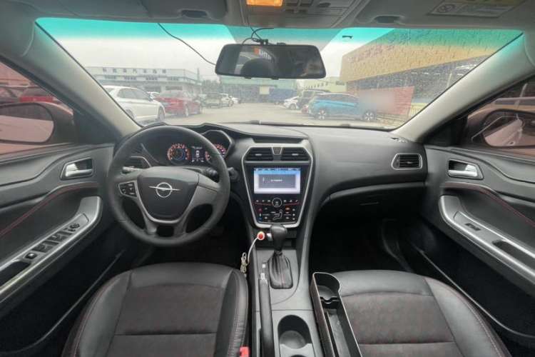 Used Haima Fumei 2017 1.6L Automatic Luxury Model Interior 1